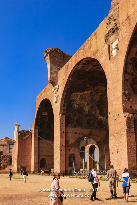 Maxentius-Constantine-1